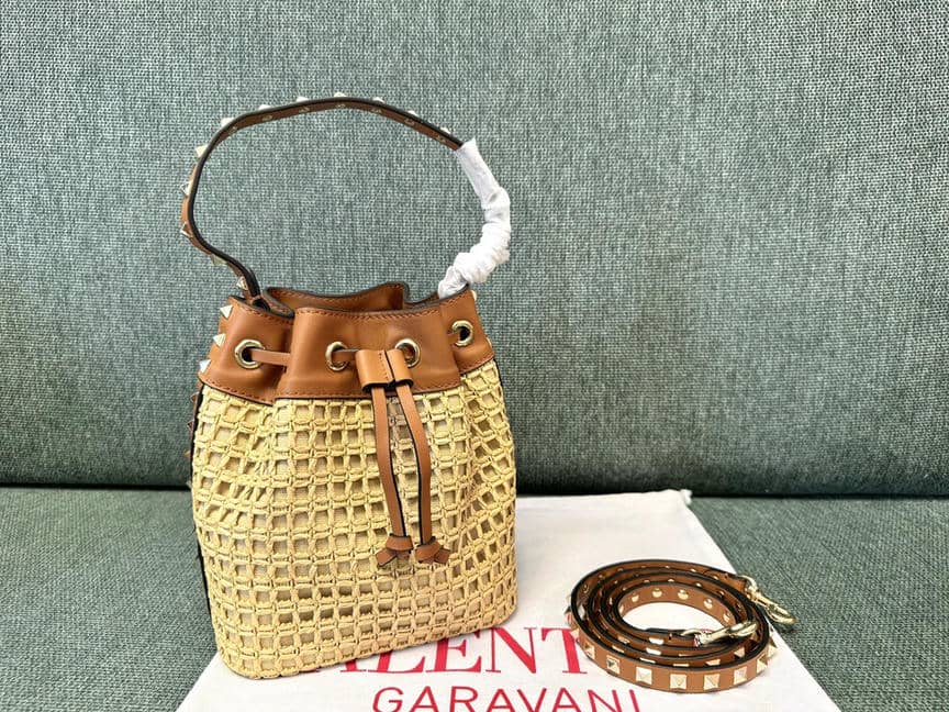 015-Straw Collection